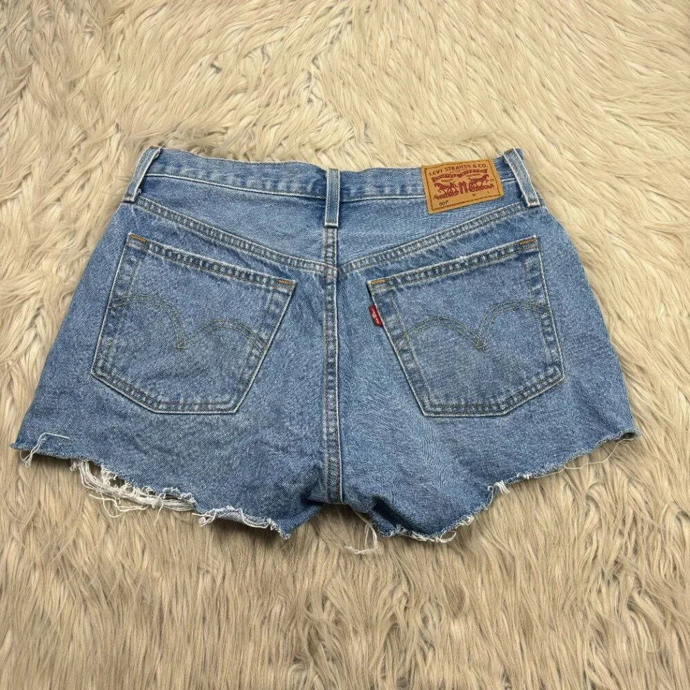 Levi's Women's Light Wash Distressed 501 Cut Off Denim Shorts - Picture 7 of 7
